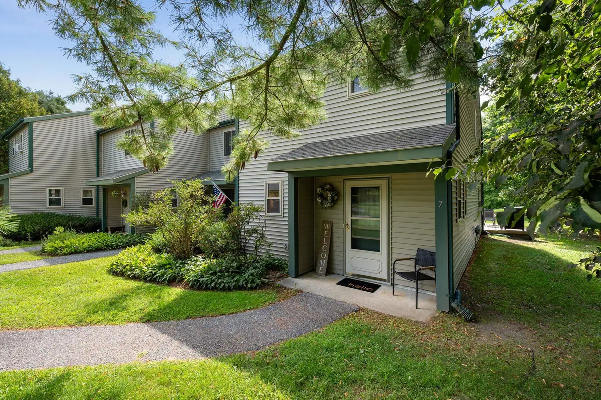 7 Hideaway Lane, Williston, VT 05459 - #1