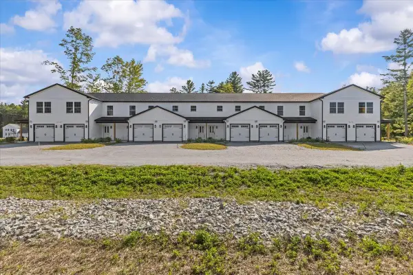 7 Willys Lane #106, Milton, VT 05468