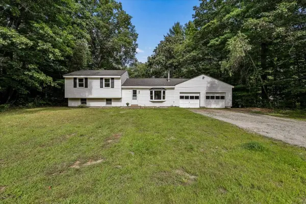 62 Pine Ridge Road, Hillsborough, NH 03244