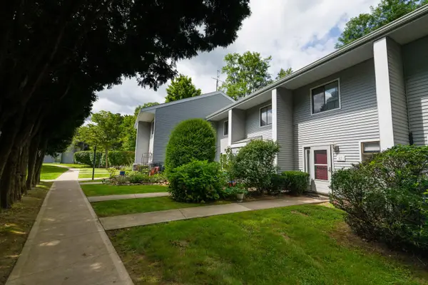 555 Russell Road #65, Westfield, MA 01085
