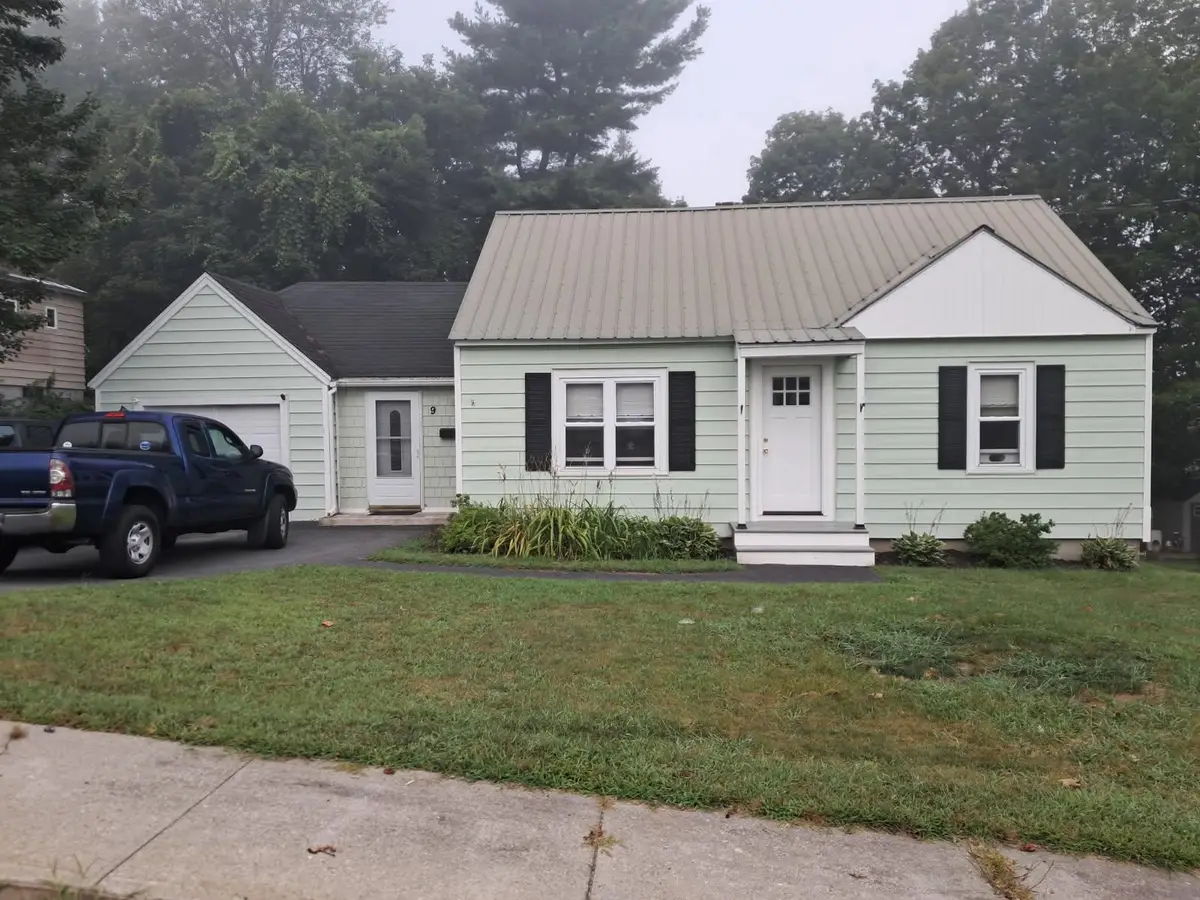9 Stone Avenue, Claremont, NH 03743 - #1