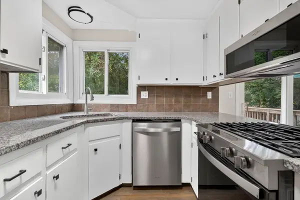 30 Paxton Terrace, Nashua, NH 03064