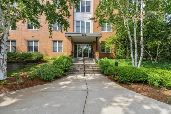 370 Farrell Street #218, South Burlington, VT 05403