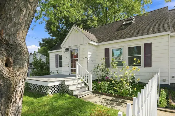 47 McIntosh Avenue, South Burlington, VT 05403