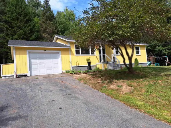 10 Alexander Avenue, Newport, NH 03773