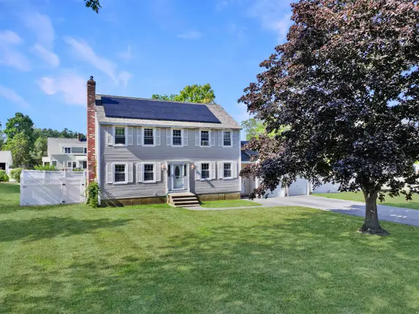 2 Jeffrey Drive, Hampton, NH 03842
