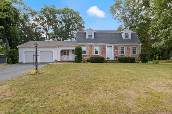 99 Presidential Circle, Hampton, NH 03842
