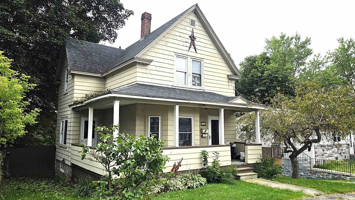 212 Park Street, Berlin, NH 03570 - #1