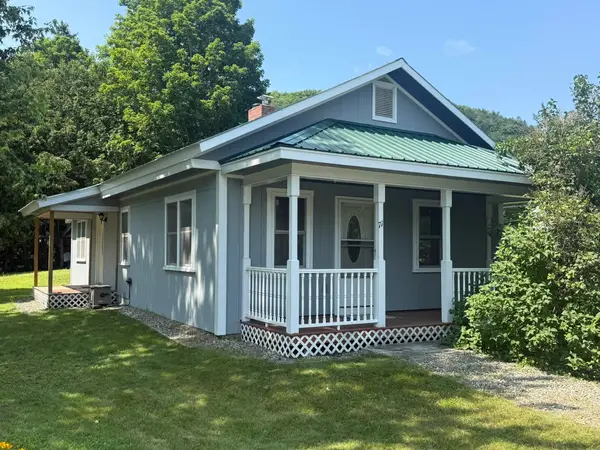 71 Summer Street, Hardwick, VT 05843