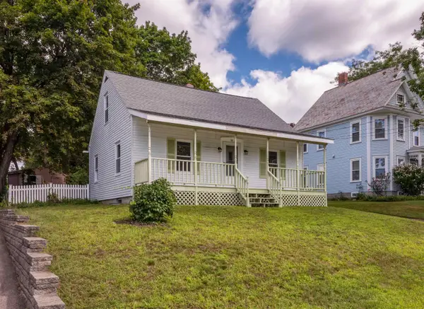 33 Charlotte Avenue, Nashua, NH 03064