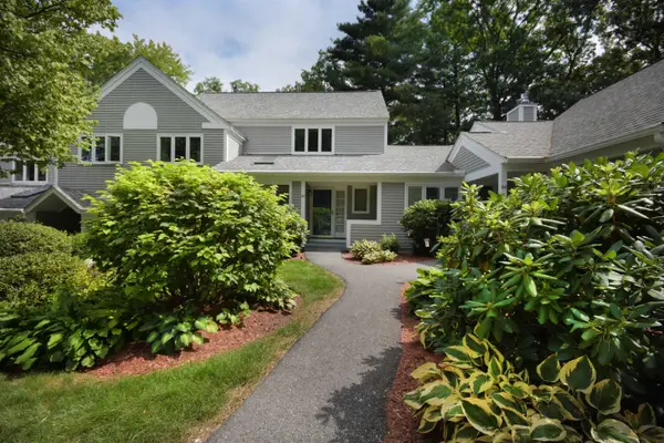 42 Dogwood Drive, Nashua, NH 03062