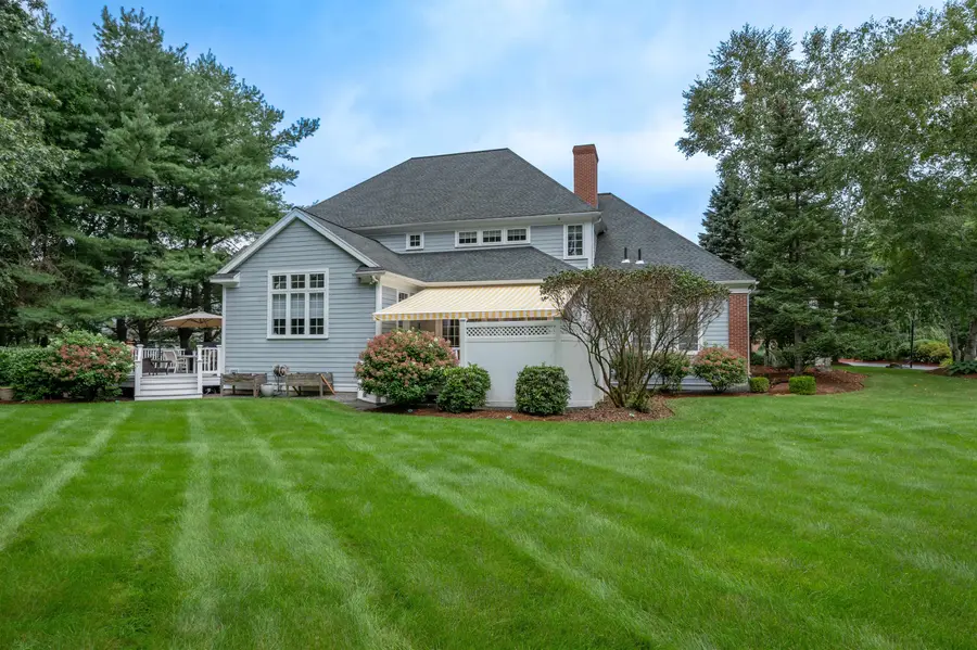 4 Crestwood Lane, Nashua, NH 03062 - #2