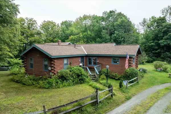 20 Barlow Road, Springfield, VT 05156