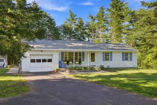 47 Rowell E Road, Brentwood, NH 03833