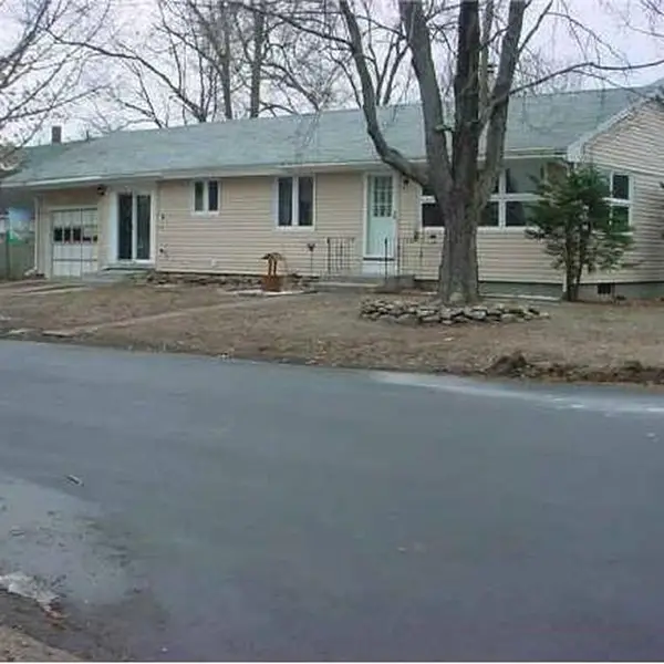 5 Kingston Street, Manchester, NH 03102