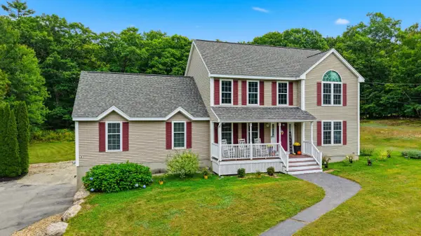 6 Greystone Terrace, Hooksett, NH 03106