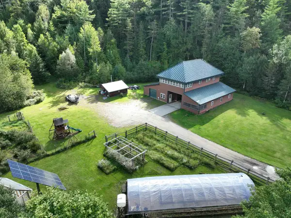4941 Route 100, Westfield, VT 05874
