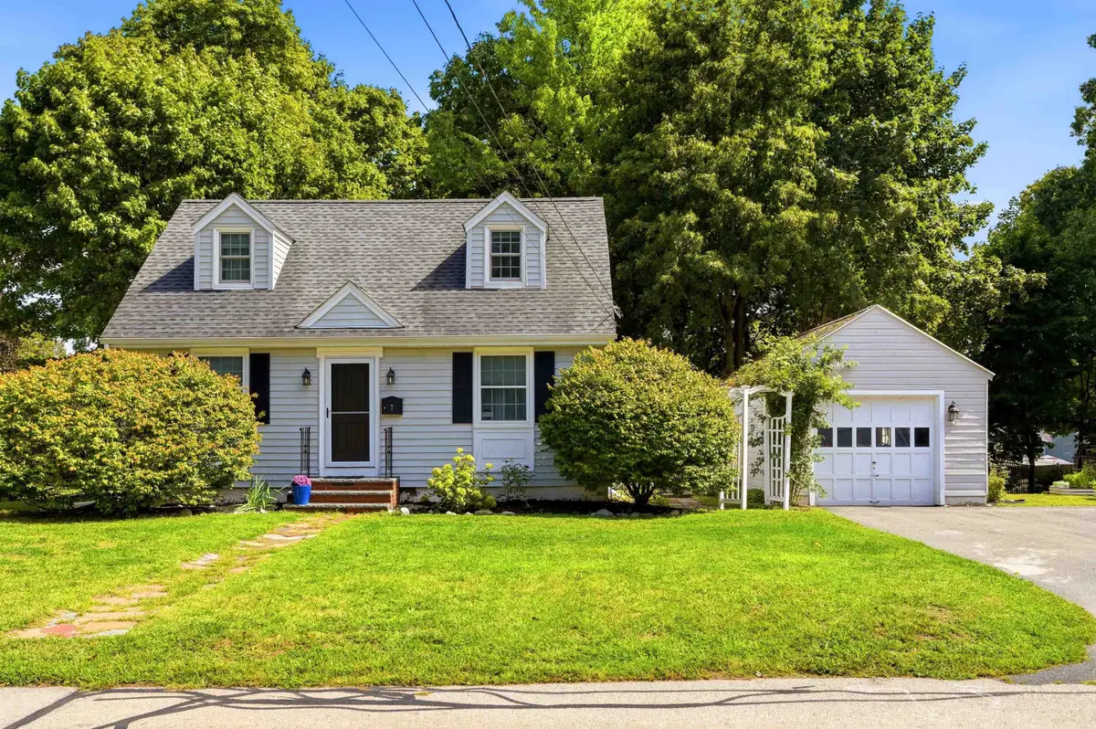 7 Wood Street, Nashua, NH 03064 - #1