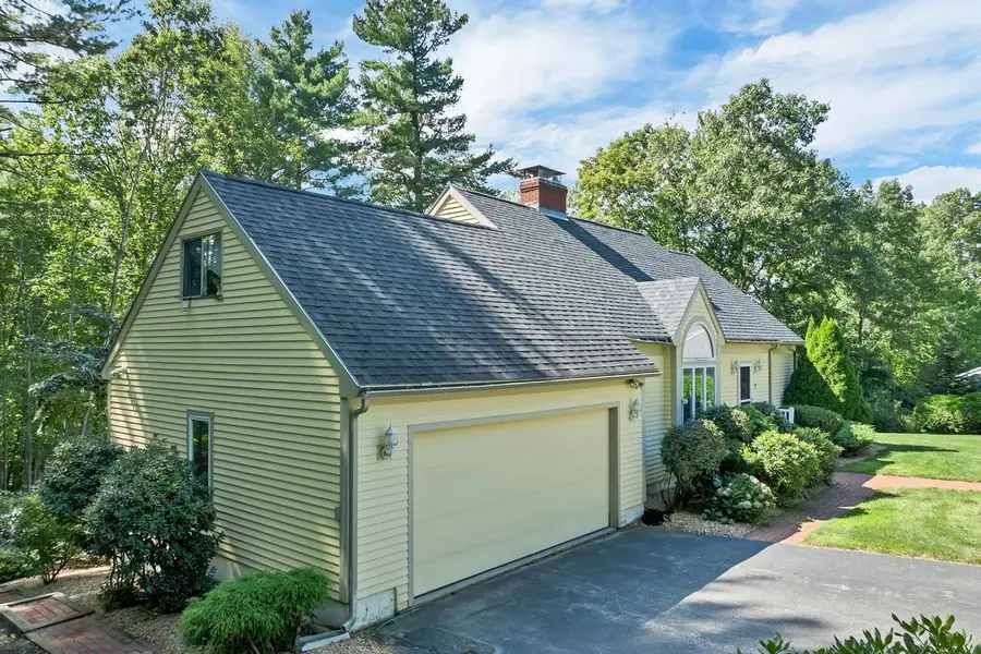 7 Virginia Court, Hooksett, NH 03106 - #3