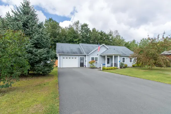 55 Stonewall Street, Newport City, VT 05855