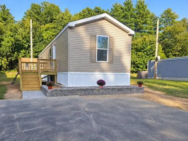 13 Hummingbird Lane, Raymond, NH 03077 - #1