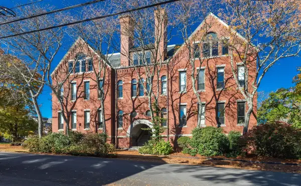 609 State Street #1, Portsmouth, NH 03801