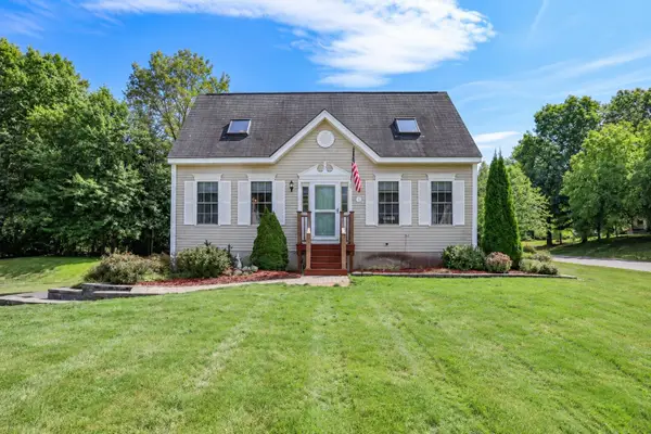 1 Pine Bluff, Derry, NH 03038