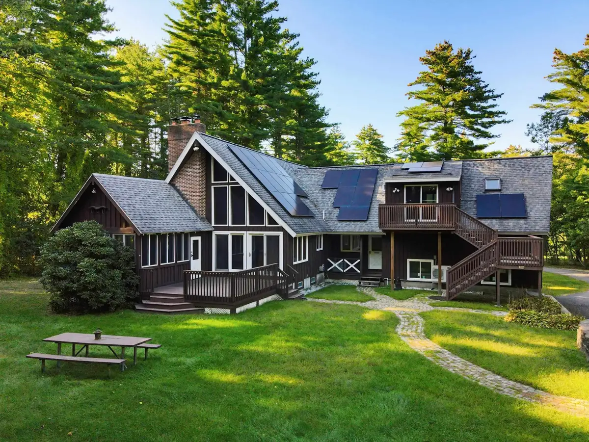 14 William Drive, Pelham, NH 03076 - #1