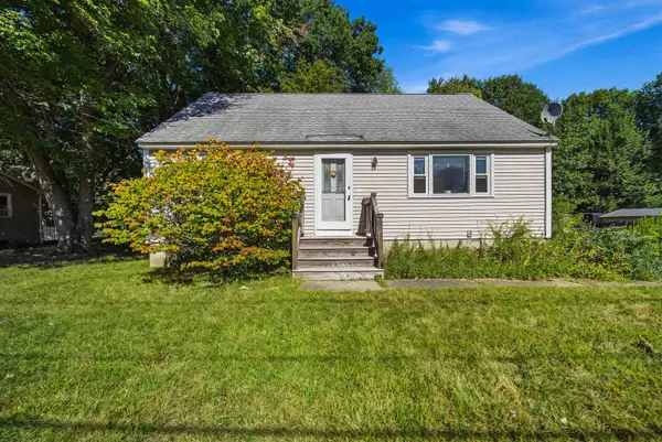 5 Clark Street, Hudson, NH 03051