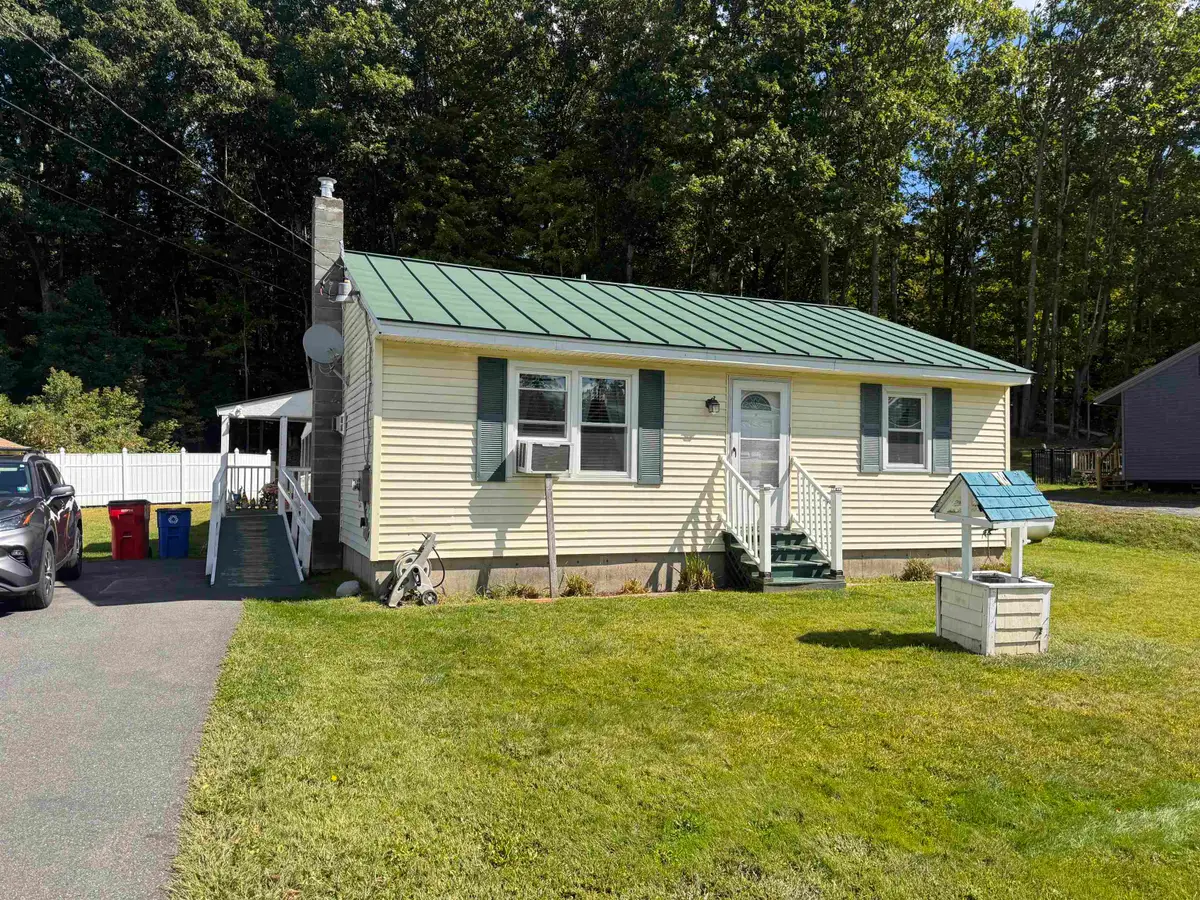 223 Bank Street Extension, Lebanon, NH 03766 - #1