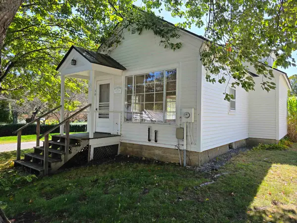 30 Pleasant Street, Grafton, VT 05146