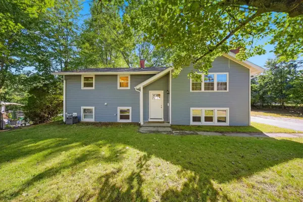 3 Westray Drive, Nashua, NH 03062