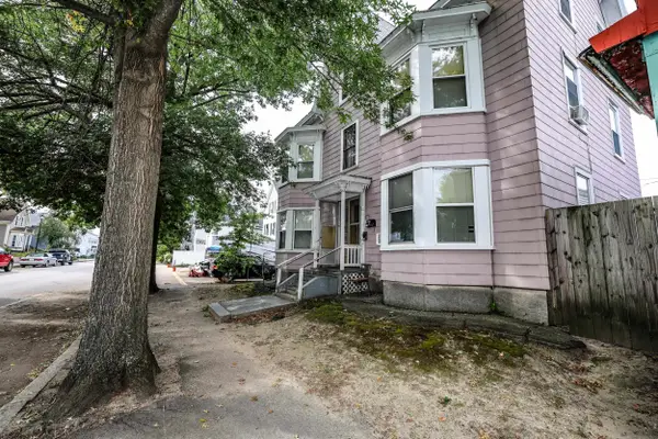 422 Lake Avenue, Manchester, NH 03103