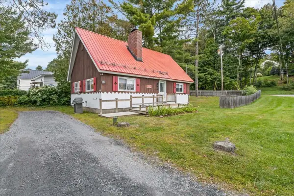 14 Strom Farm Lane, Stowe, VT 05672