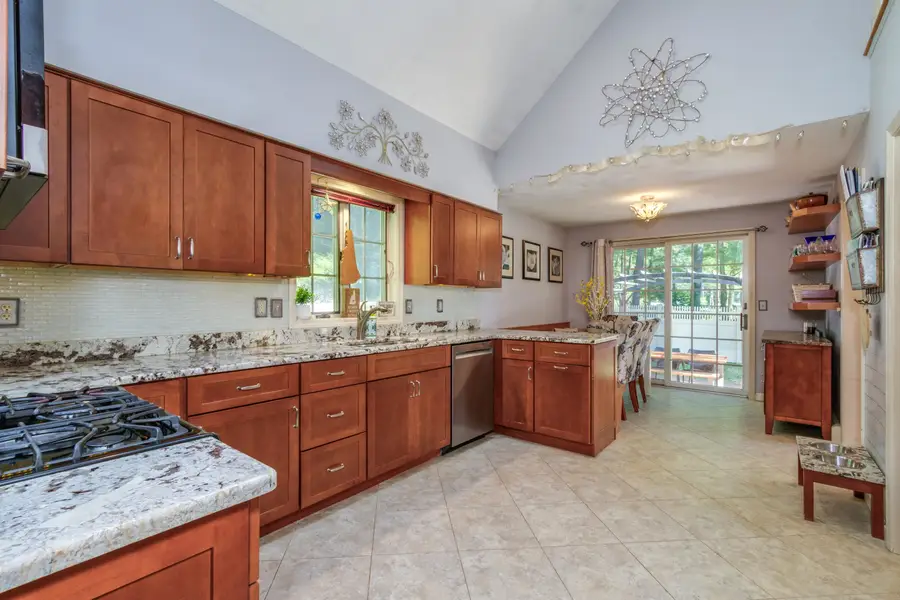 55 Peterson Circle, Concord, NH 03301 - #3