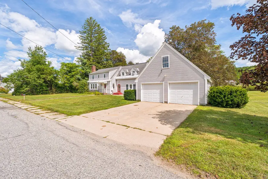 46 Ridge Avenue, Claremont, NH 03743 - #2