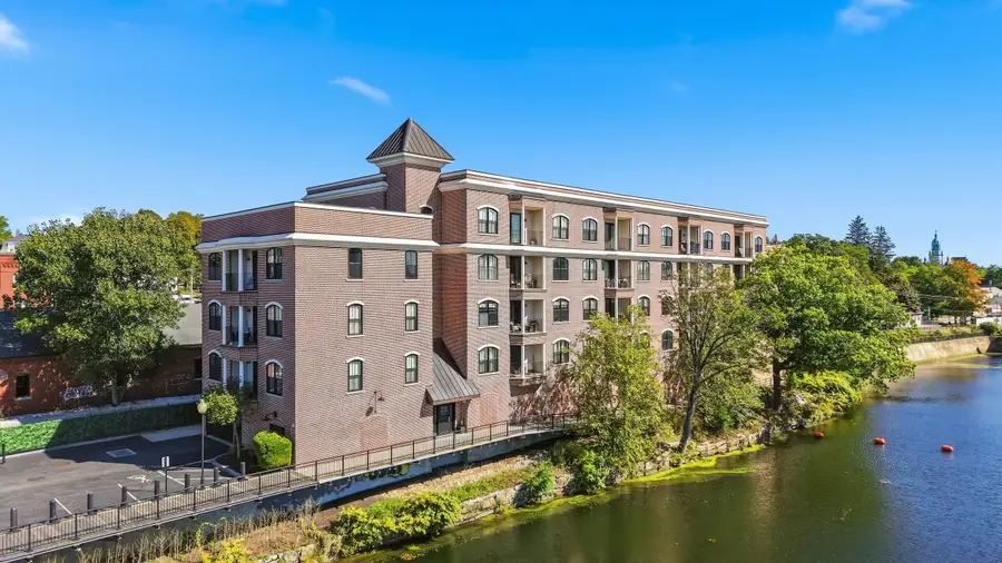 52 Main Street #404, Nashua, NH 03064 - #2