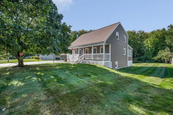 13 Shelley Drive, Hudson, NH 03051