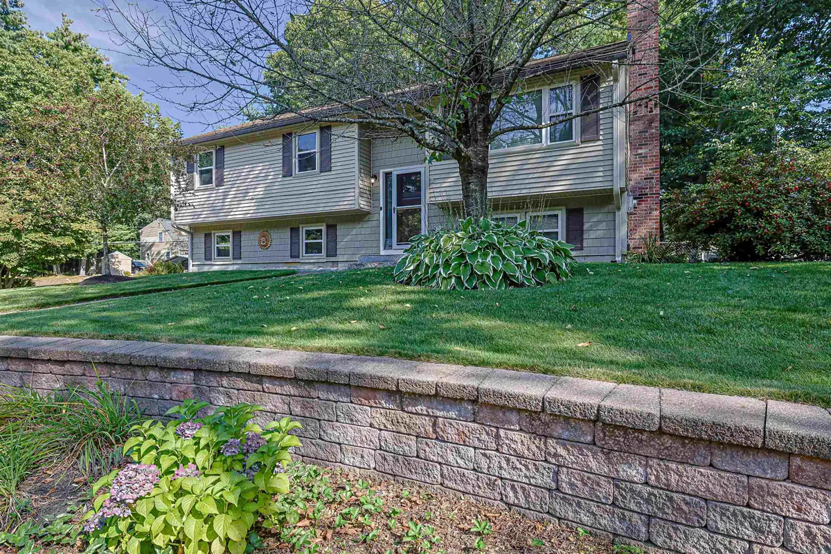 9 Jolori Lane, Nashua, NH 03062 - #1