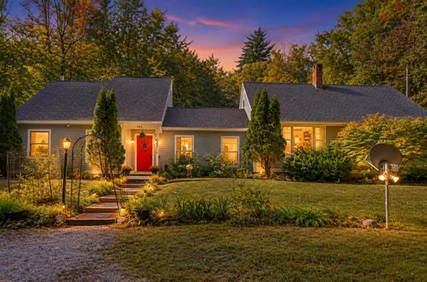 856 2Nd Nh Turnpike, Hillsborough, NH 03244