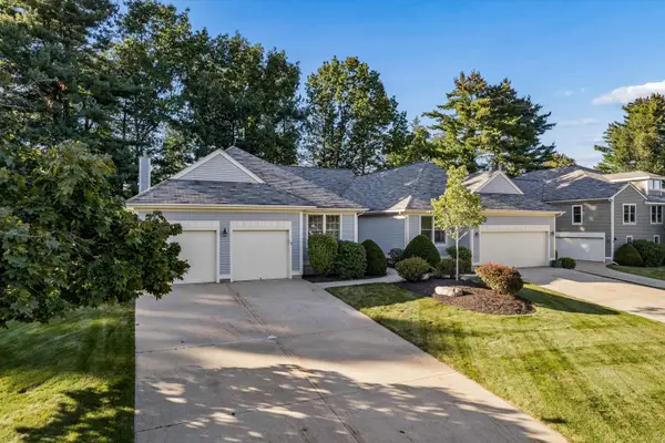 39 Saint Andrews Drive, Bedford, NH 03110
