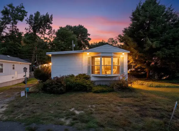 14 Averill Circle, Danville, NH 03819