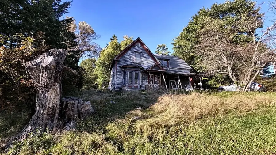 26 prospect Street, Whitefield, NH 03598 - #2