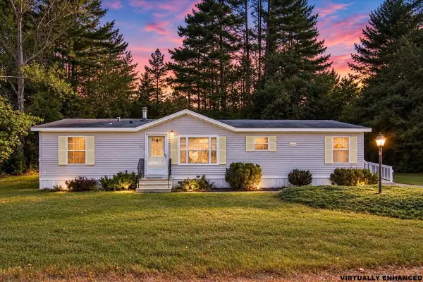 202 Fire Pond Road, Hopkinton, NH 03229