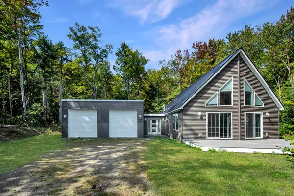 28 Stugger Road, Dover, VT 05356