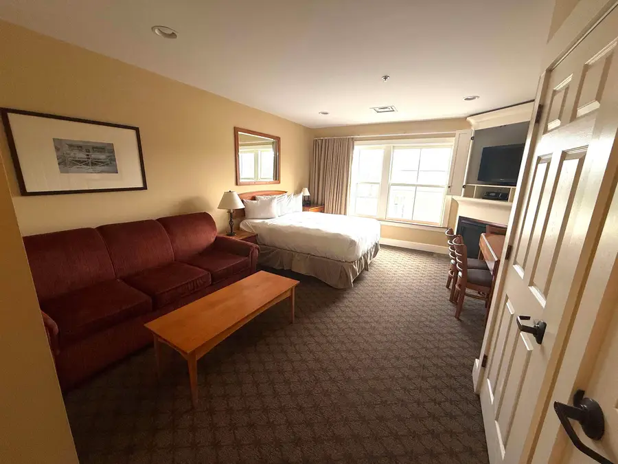 240 Qtr. I V   Jackson Gore Inn, Ludlow, VT 05149 - #3