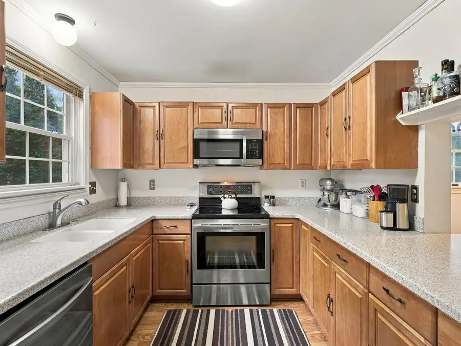 175 Kennedy Drive, South Burlington, VT 05403 - #2