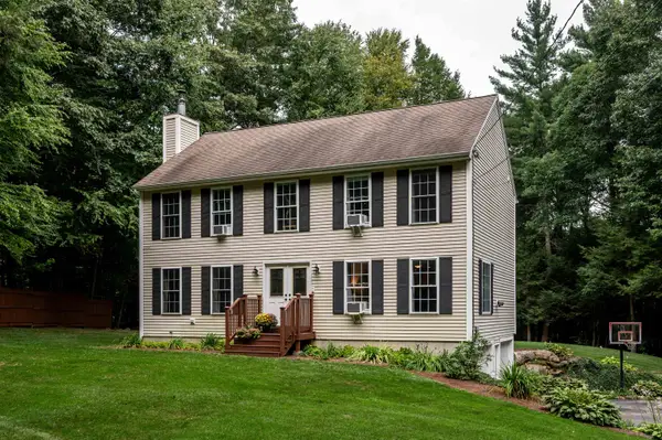 4 Lemon Tree Road, Raymond, NH 03077