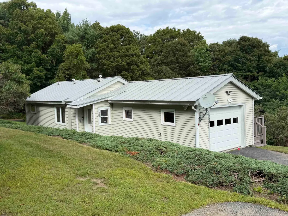 236 Summer Street, Bradford, VT 05033 - #1