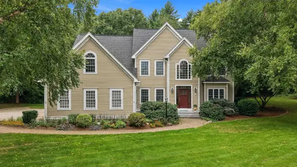 5 New South Drive, Amherst, NH 03031